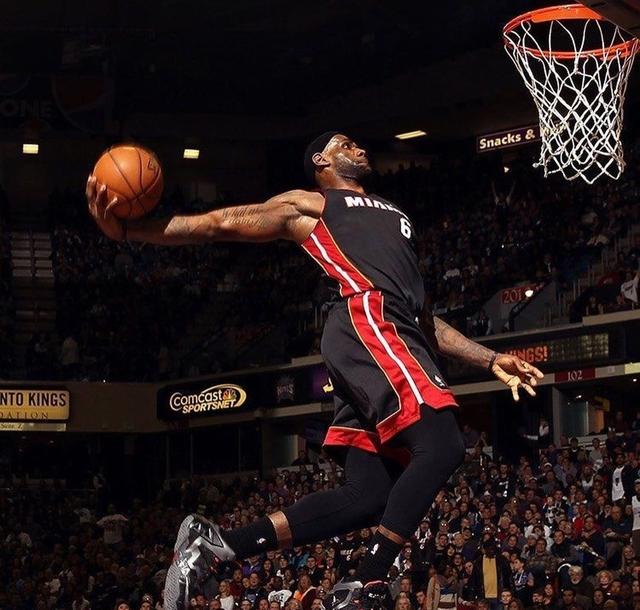 米切尔官方公布新规,刷新队史纪录引发争议,引发争议球迷热议!的简单介绍